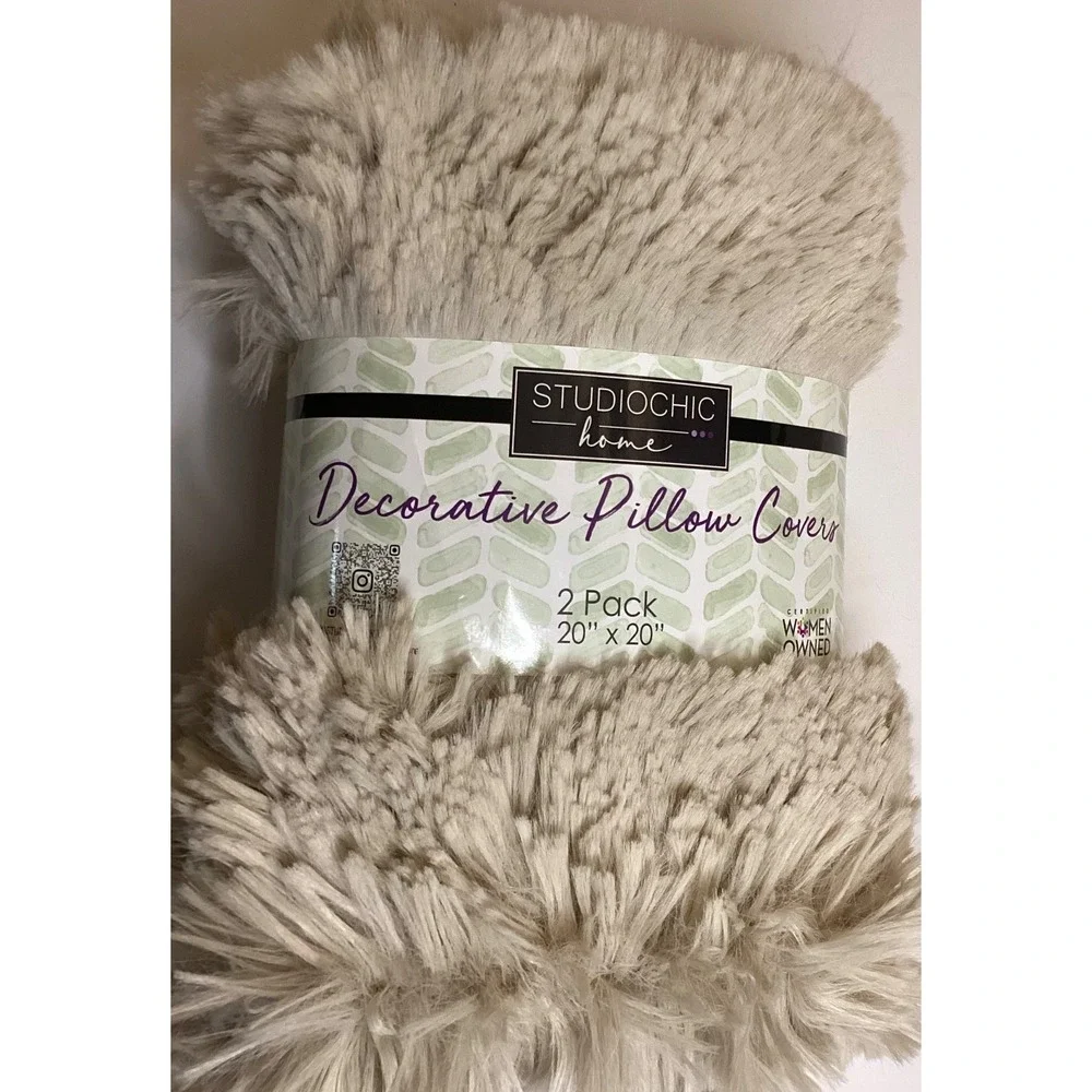 Monarch Faux Fur Decroative Pillow Covers 2 Pack Ivory 20x20 StudioChic New